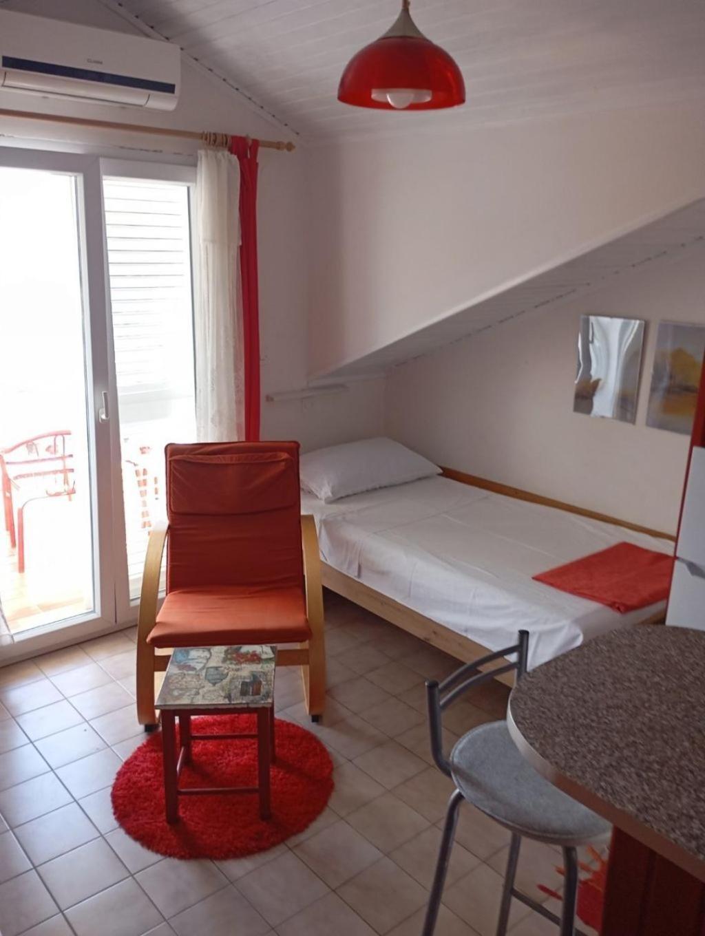Apartments Ivo - 20M From The Sea Račišće Exteriör bild